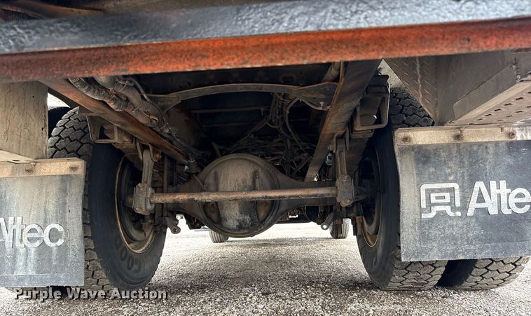 image for item EG5915 2007 Freightliner Business Class M2 bucket truck