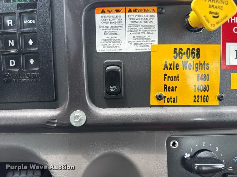 image for item EG5915 2007 Freightliner Business Class M2 bucket truck