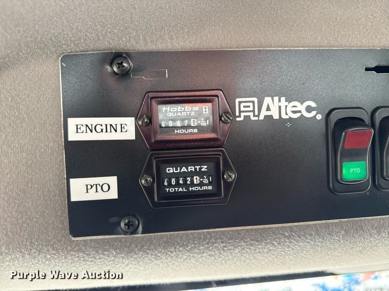 image for item EG5915 2007 Freightliner Business Class M2 bucket truck