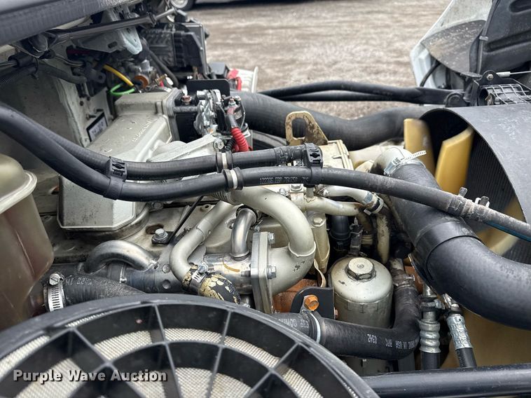 image for item EG5915 2007 Freightliner Business Class M2 bucket truck