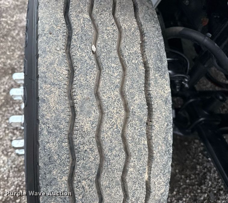 image for item EG5915 2007 Freightliner Business Class M2 bucket truck