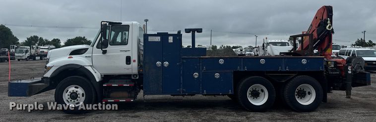 image for item EG5923 2009 International 7500 crane truck
