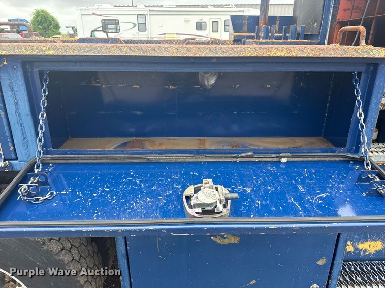 image for item EG5923 2009 International 7500 crane truck