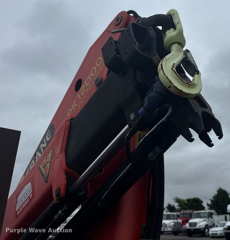 image for item EG5923 2009 International 7500 crane truck