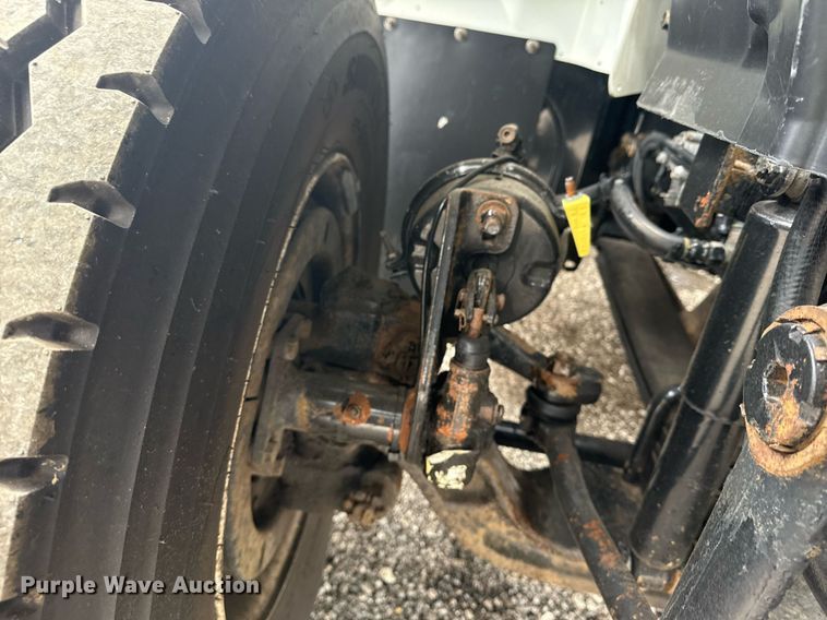 image for item EG5923 2009 International 7500 crane truck