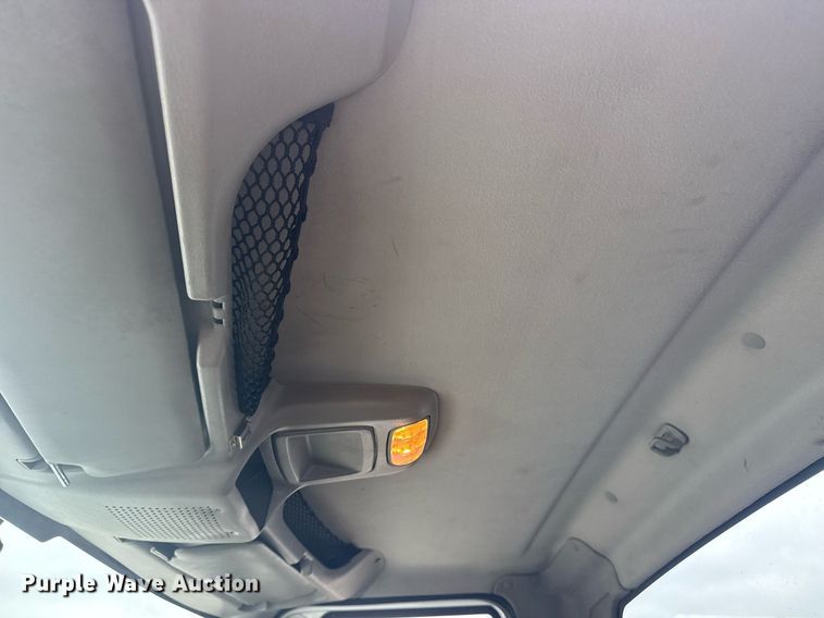 image for item EG5923 2009 International 7500 crane truck