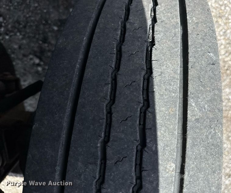 image for item EG5987 2006 Ford F450 Super Duty bucket truck