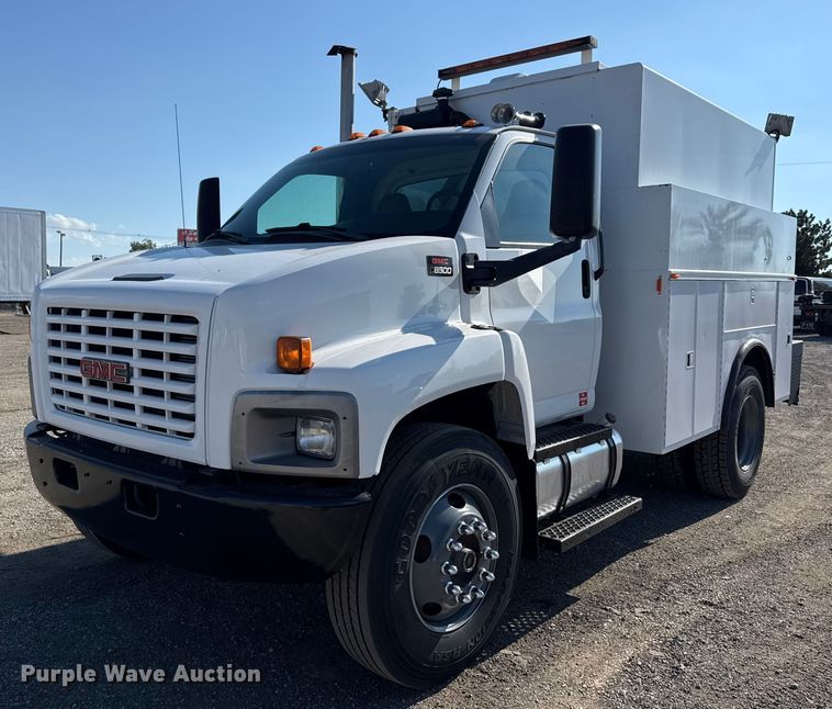 2004 GMC C8500