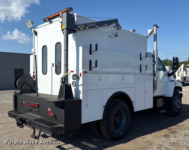 image for item EG5989 2004 GMC C8500 utility / service truck