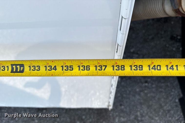 image for item EG5989 2004 GMC C8500 utility / service truck