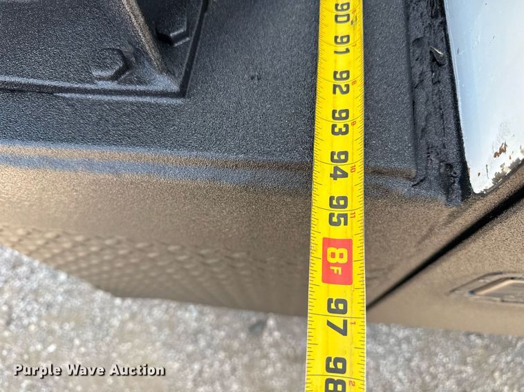 image for item EG5989 2004 GMC C8500 utility / service truck