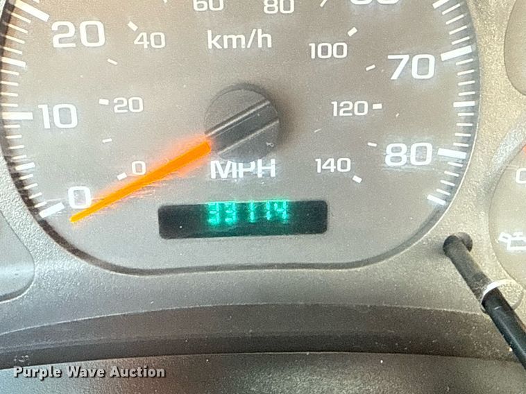 image for item EG5989 2004 GMC C8500 utility / service truck