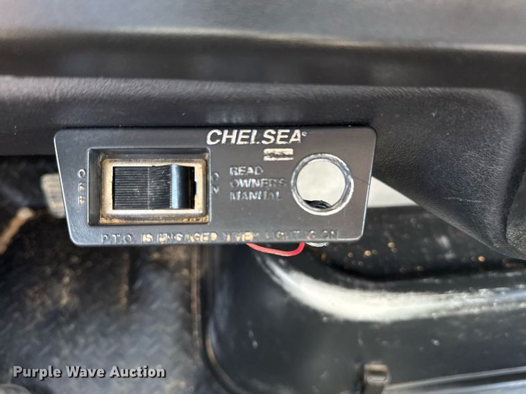 image for item EG5989 2004 GMC C8500 utility / service truck