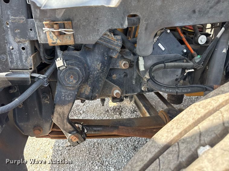 image for item EG5989 2004 GMC C8500 utility / service truck