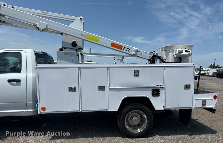 image for item EG6017 2012 Dodge Ram 4500HD bucket truck