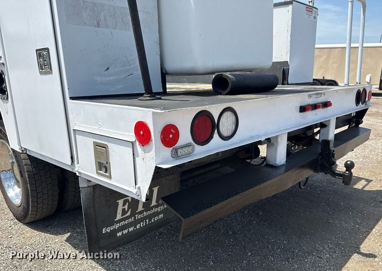 image for item EG6017 2012 Dodge Ram 4500HD bucket truck