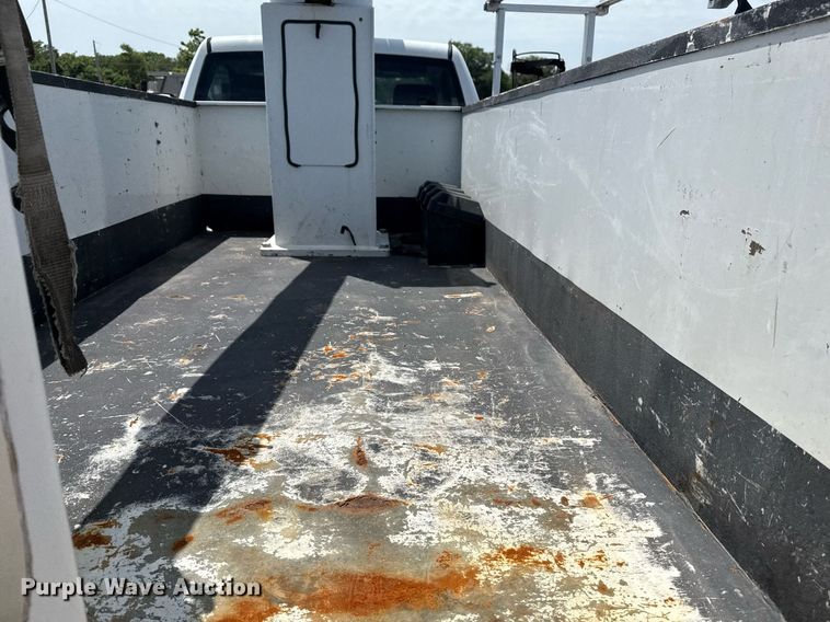 image for item EG6017 2012 Dodge Ram 4500HD bucket truck