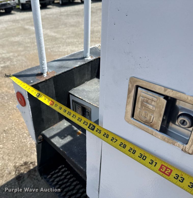 image for item EG6017 2012 Dodge Ram 4500HD bucket truck