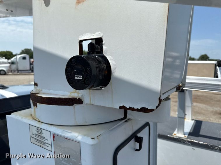 image for item EG6017 2012 Dodge Ram 4500HD bucket truck