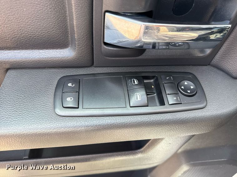 image for item EG6017 2012 Dodge Ram 4500HD bucket truck