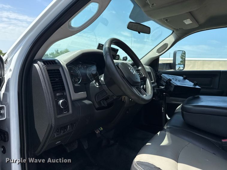 image for item EG6017 2012 Dodge Ram 4500HD bucket truck