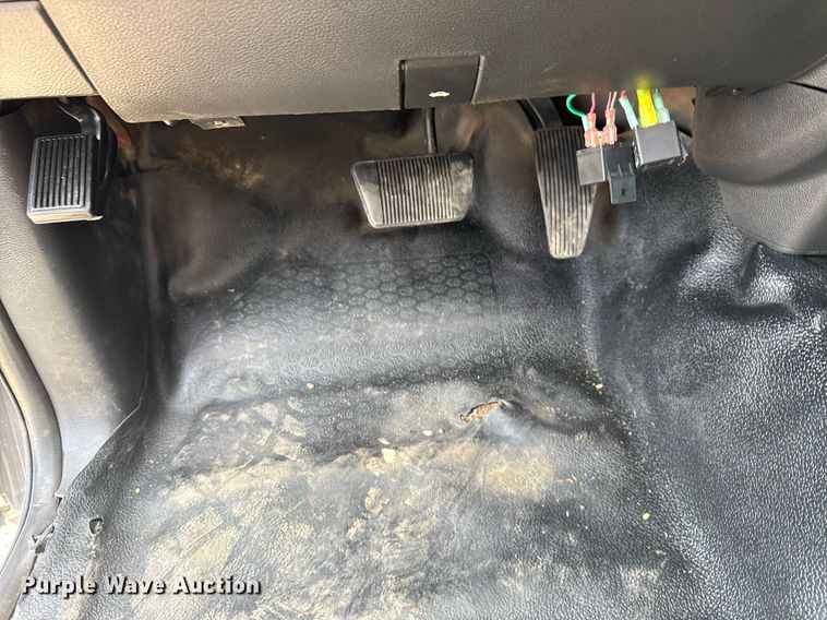 image for item EG6017 2012 Dodge Ram 4500HD bucket truck