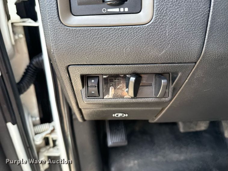 image for item EG6017 2012 Dodge Ram 4500HD bucket truck