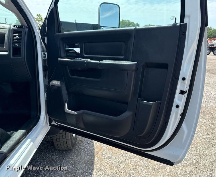 image for item EG6017 2012 Dodge Ram 4500HD bucket truck