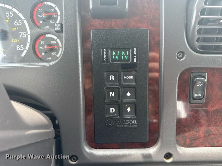 image for item EG6034 2013 Freightliner Business Class M2 Crew Cab utility / service truck