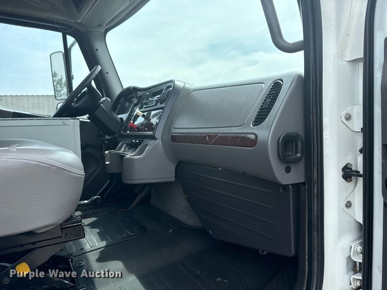 image for item EG6034 2013 Freightliner Business Class M2 Crew Cab utility / service truck