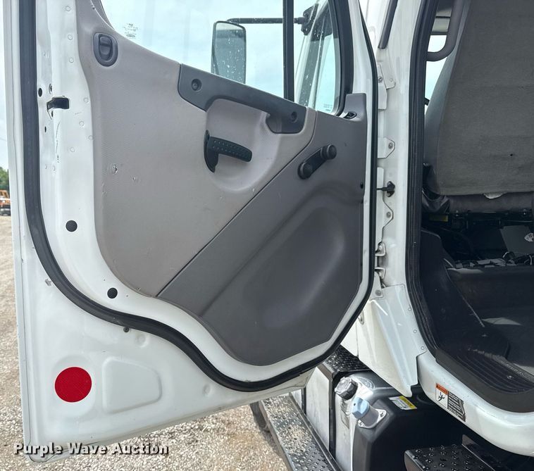 image for item EG6034 2013 Freightliner Business Class M2 Crew Cab utility / service truck