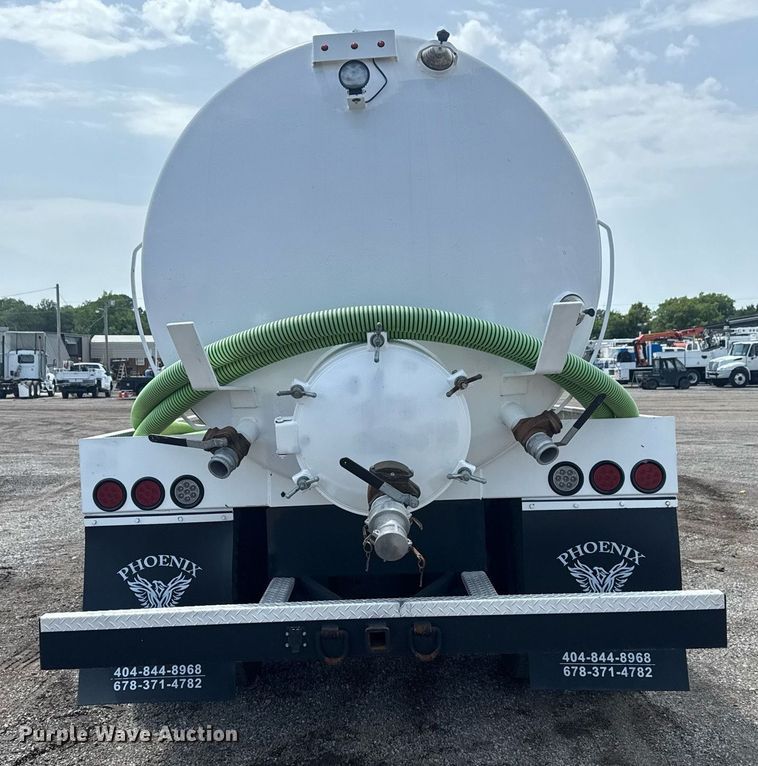 image for item EG6046 2012 Freightliner Cascadia vacuum truck