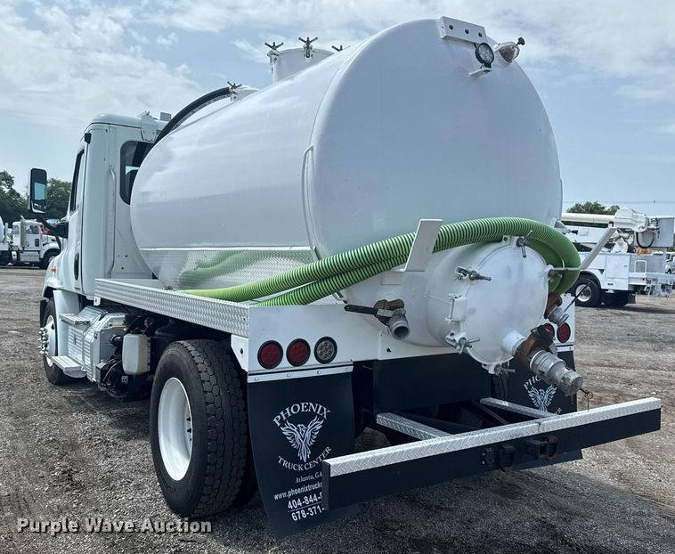 image for item EG6046 2012 Freightliner Cascadia vacuum truck