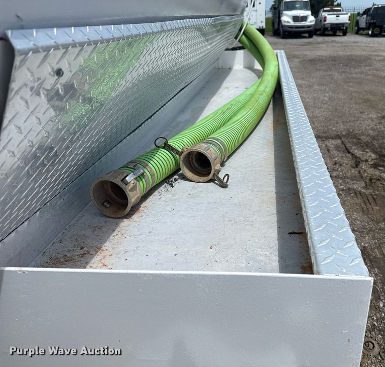 image for item EG6046 2012 Freightliner Cascadia vacuum truck