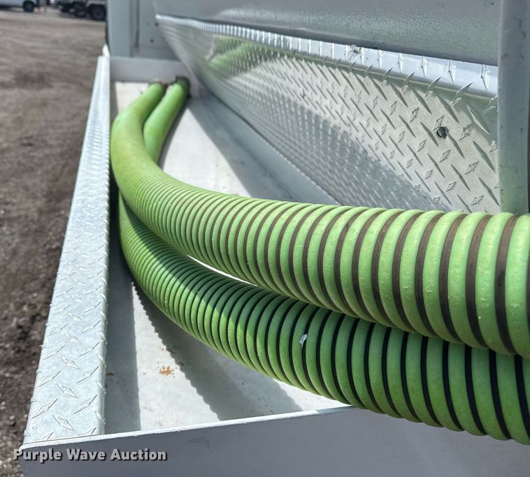 image for item EG6046 2012 Freightliner Cascadia vacuum truck