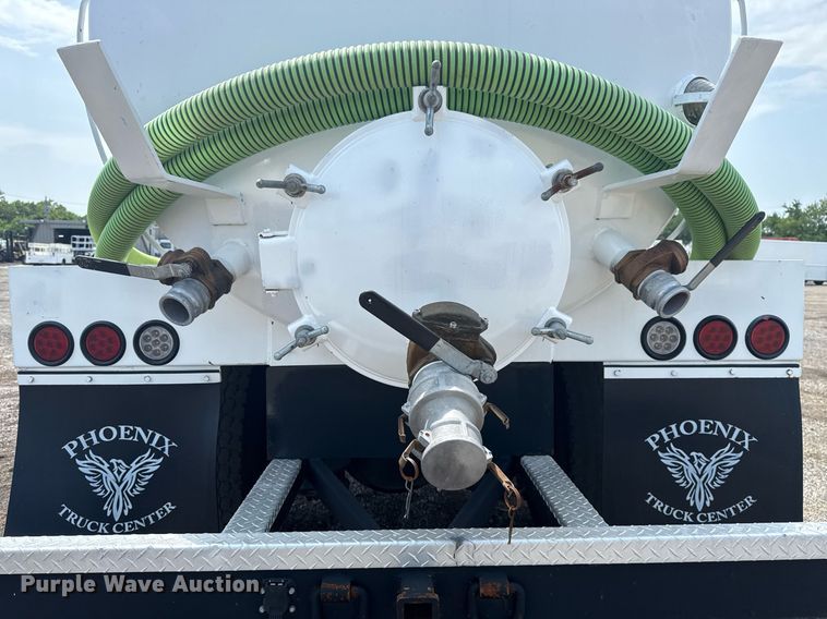 image for item EG6046 2012 Freightliner Cascadia vacuum truck