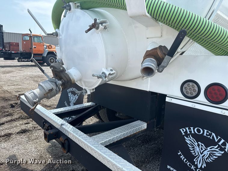 image for item EG6046 2012 Freightliner Cascadia vacuum truck