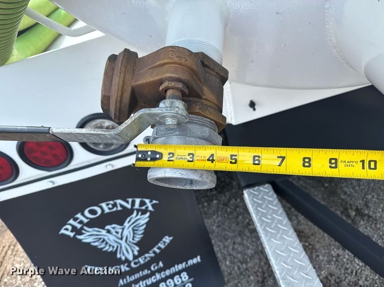 image for item EG6046 2012 Freightliner Cascadia vacuum truck