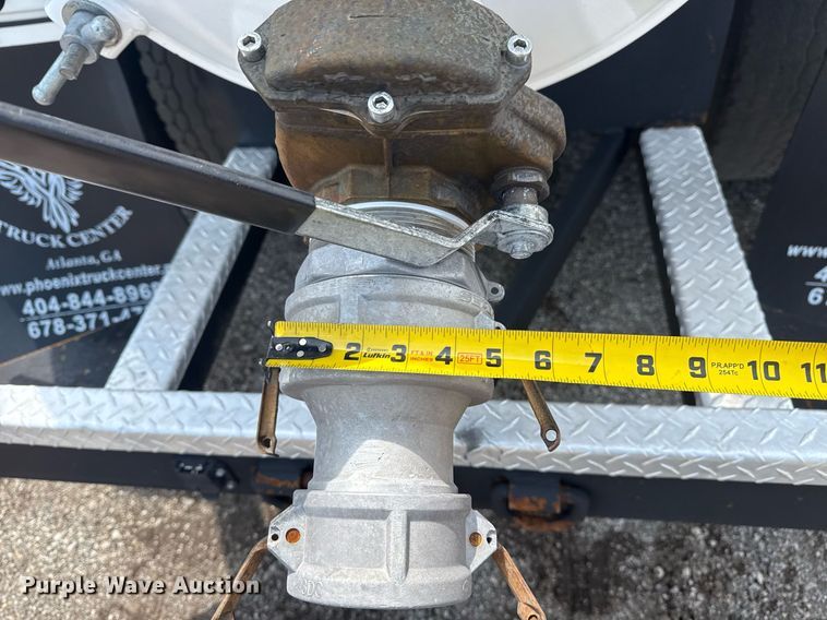 image for item EG6046 2012 Freightliner Cascadia vacuum truck