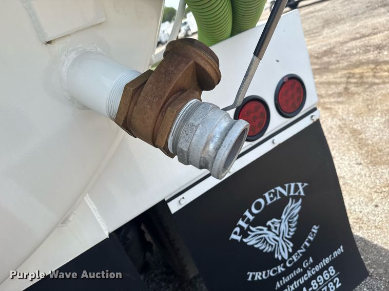 image for item EG6046 2012 Freightliner Cascadia vacuum truck