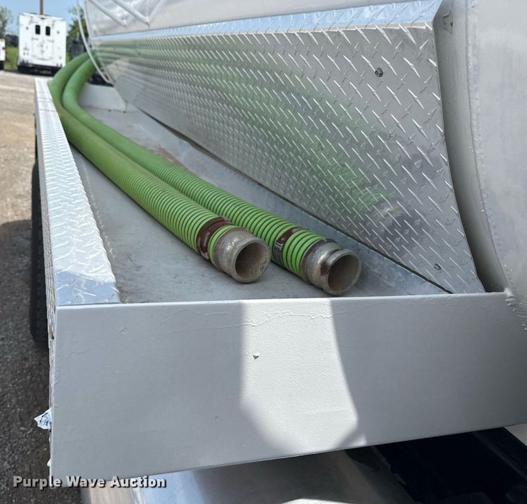 image for item EG6046 2012 Freightliner Cascadia vacuum truck