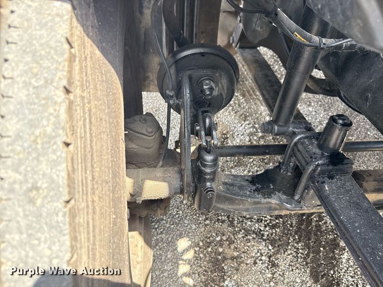 image for item EG6046 2012 Freightliner Cascadia vacuum truck