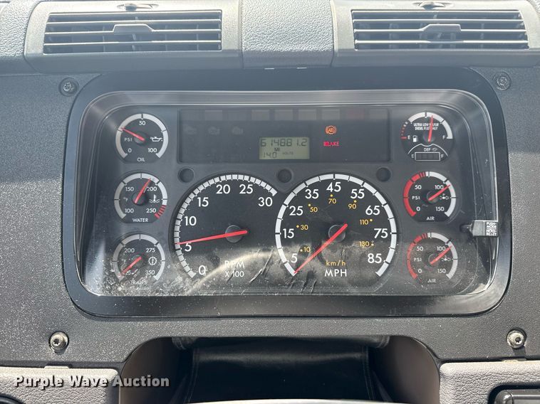 image for item EG6046 2012 Freightliner Cascadia vacuum truck