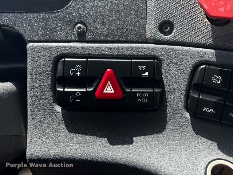 image for item EG6046 2012 Freightliner Cascadia vacuum truck