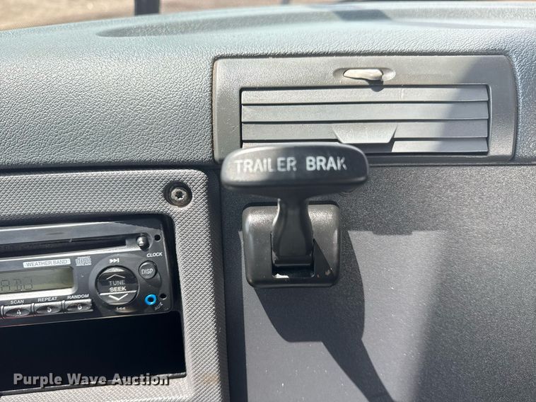 image for item EG6046 2012 Freightliner Cascadia vacuum truck