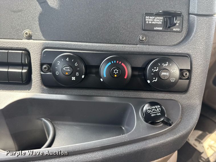 image for item EG6046 2012 Freightliner Cascadia vacuum truck