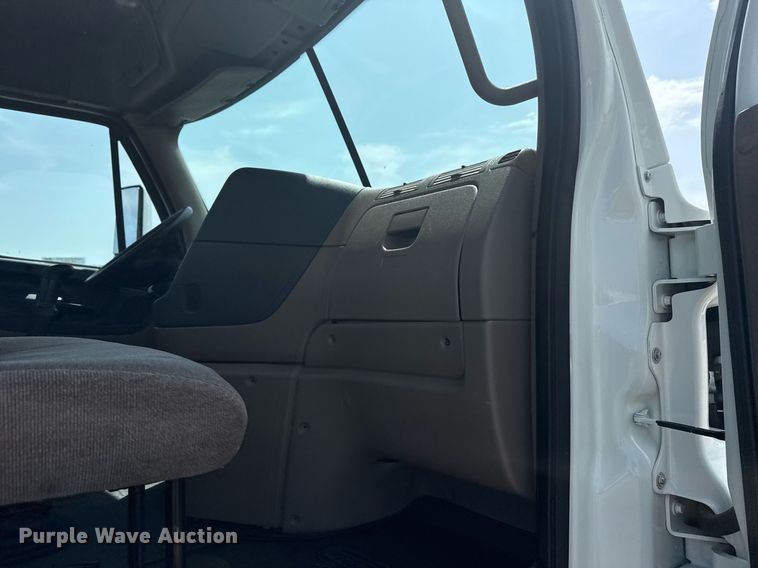 image for item EG6046 2012 Freightliner Cascadia vacuum truck