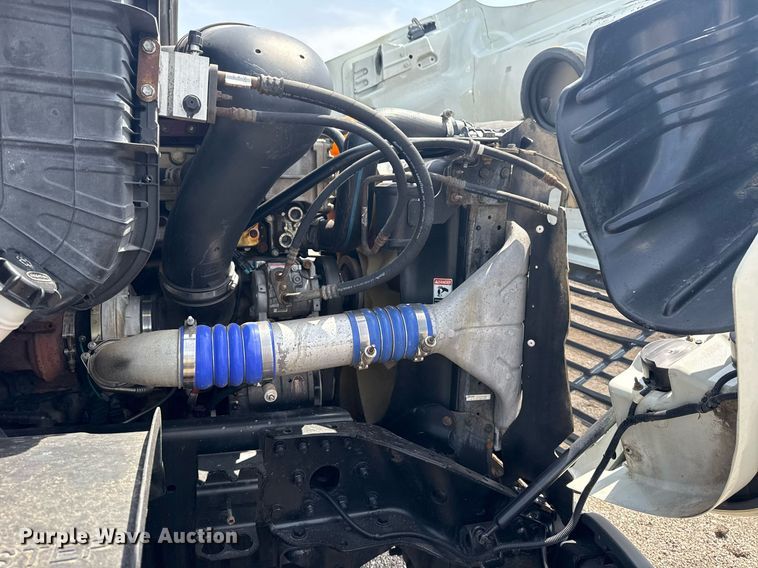 image for item EG6046 2012 Freightliner Cascadia vacuum truck