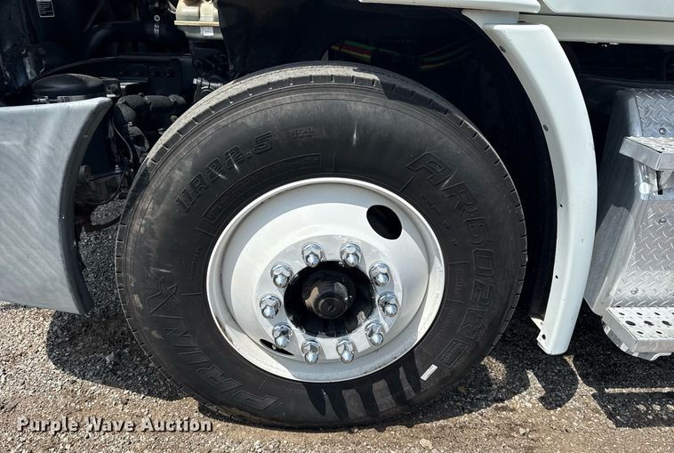 image for item EG6046 2012 Freightliner Cascadia vacuum truck