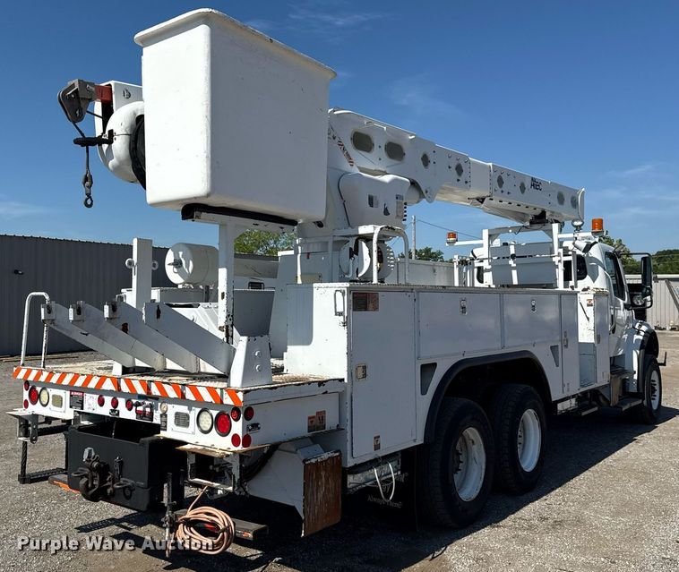 CAMIóN CON CANASTILLA 2014 FREIGHTLINER ALTEC